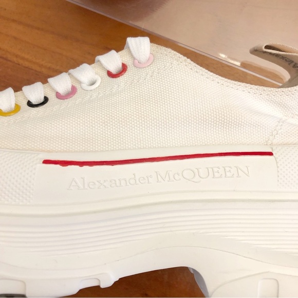ALEXANDER MCQUEEN Tread Slick Low Top White Sneakers Size: Women US 6.5. - Picture 3 of 15